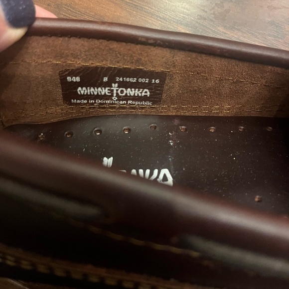 Classic Minnetonka Driving Mocassin-NWOT Men’s-size 8 and Women’s size 10 - Picture 8 of 11